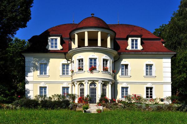 Schloss Lind (Stegendorf) in Maria Saal