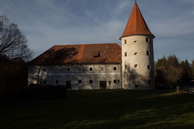 Schlossruine Thann in Weißkirchen in Steiermark