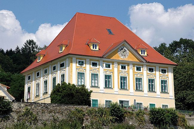 Schloss Ehrenbichl (Ehrenpichl) in Klagenfurt-Wölfnitz