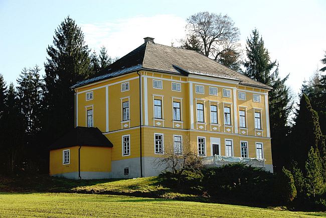 Schloss Riedenegg in Grafenstein