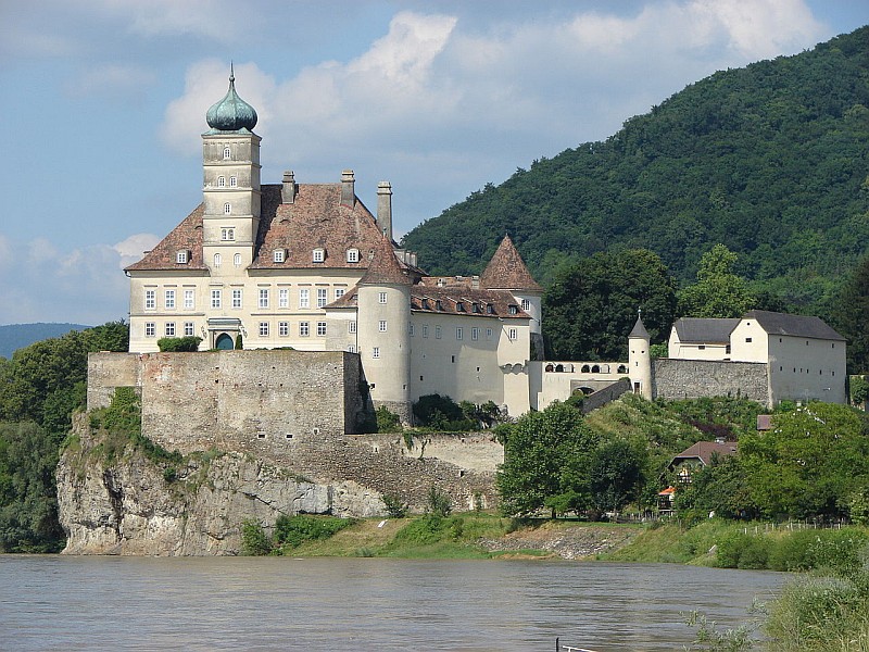 Schloss Schönbühel in Schönbühel-Aggsbach