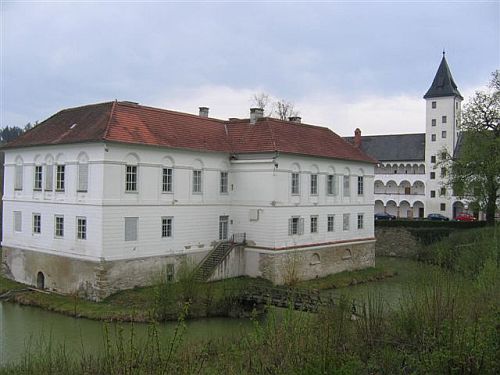 Wasserschloss Parz (Land- und Seeschloss) in Grieskirchen