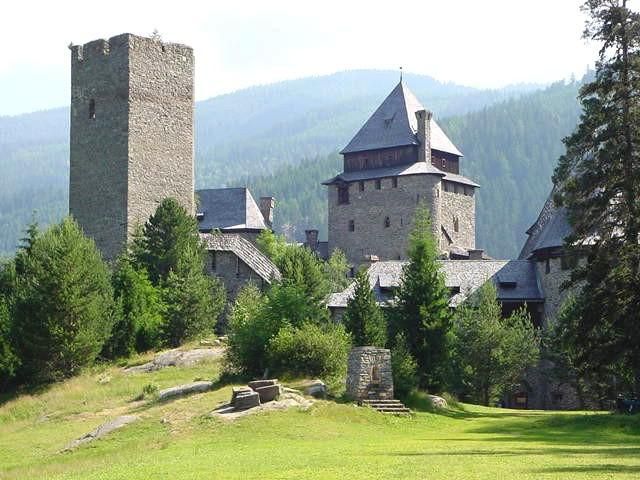 Burg Finstergrün (Ramingstein) in Ramingstein