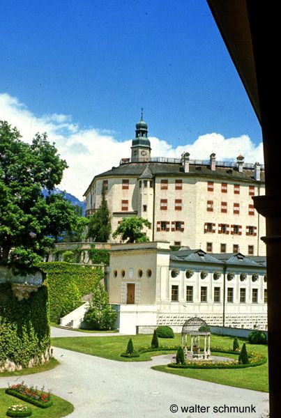 Schloss Ambras (Amras) in Innsbruck