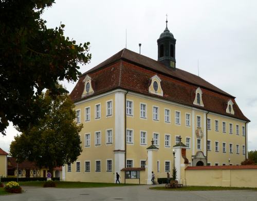 Schloss Obersulmetingen in Laupheim-Obersulmetingen