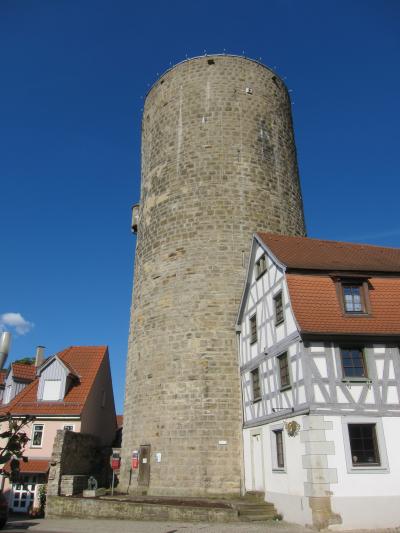 teilweise erhaltene Burg Besigheim (Untere Burg, Waldhornturm) in Besigheim