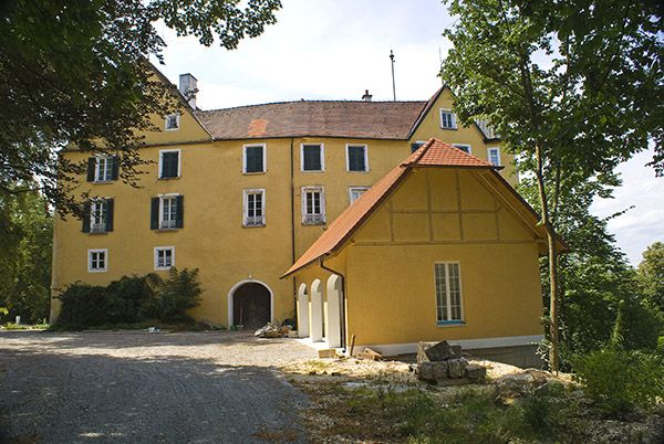 Schloss Burgberg (Burg Berg) in Giengen an der Brenz-Burgberg