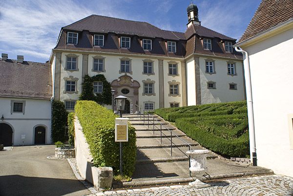 Schloss Oberstotzingen in Niederstotzingen