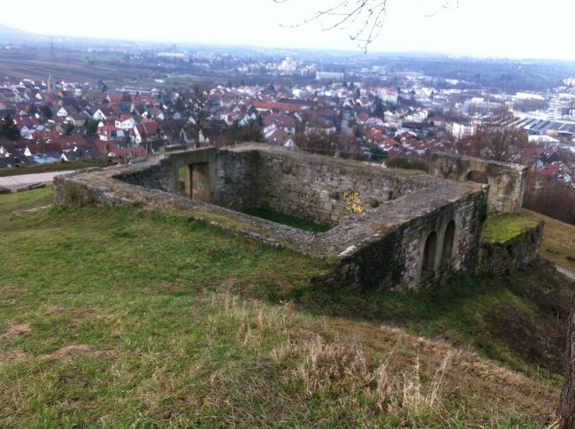 Burg Beutelsbach (Kappelsberg, Kappelberg, Beutelbach) in Weinstadt-Beutelsbach