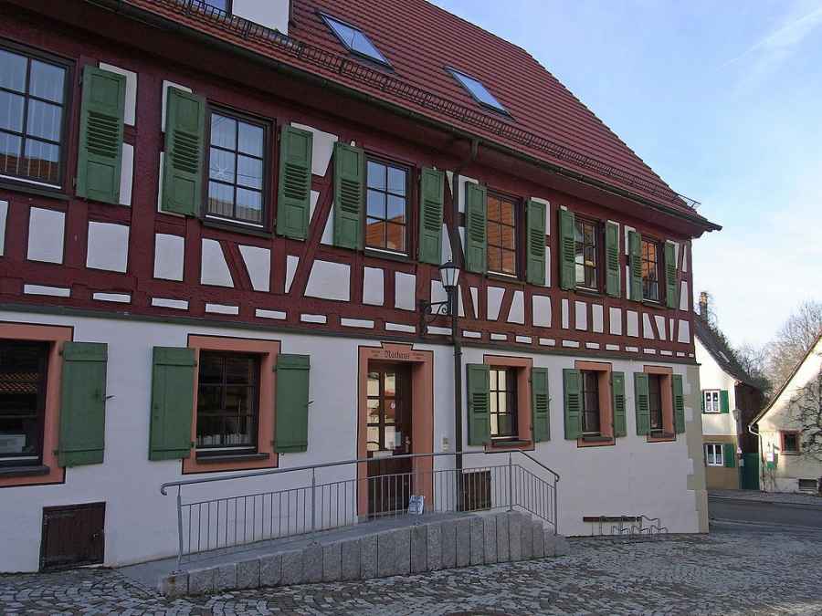 teilweise erhaltenes Schloss Oberes Schloss (Pfäffingen) (Oberes Schloss) in Ammerbuch-Pfäffingen