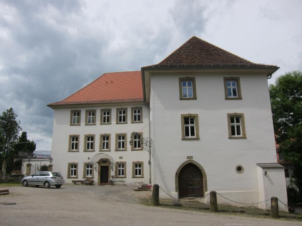 Schloss Talheim (Unteres Schloss, Frauenbergische Feste) in Talheim