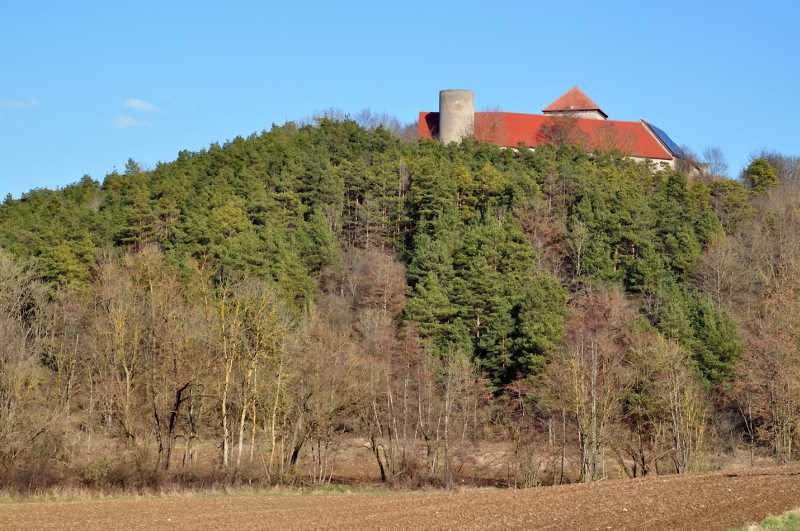 teilweise erhaltene Burg Brauneck in Creglingen-Reinsbronn