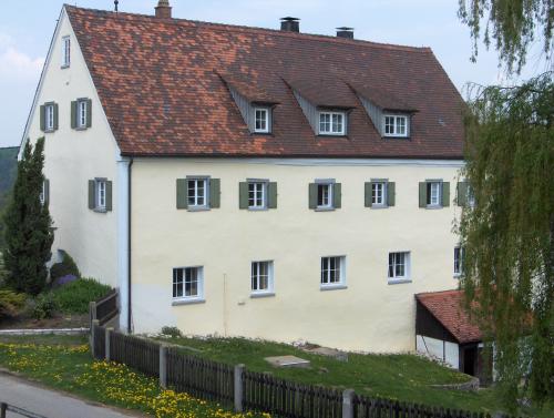 Burgrest Falkenstein in Gerstetten-Dettingen am Albuch