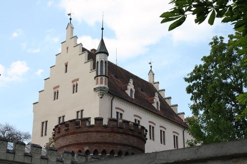 teilweise erhaltenes Schloss Haunsheim in Haunsheim