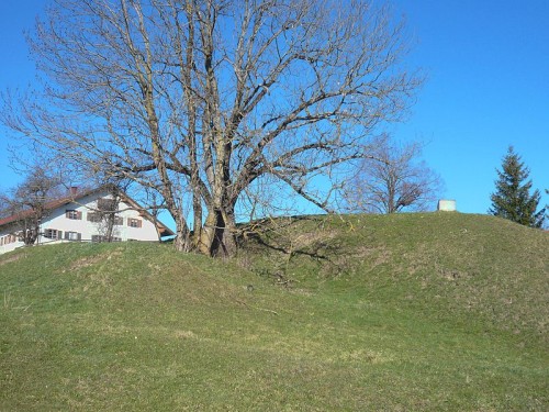 verschwundene Burg Oberdeusch (Oberteusch, Hessenburg, Häsenburg) in Füssen-Weißensee-Oberdeusch