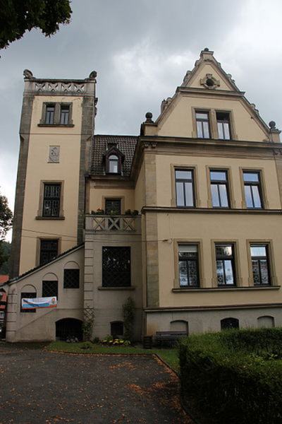 Schloss Vorra (Altes und Neues Schloss) in Vorra