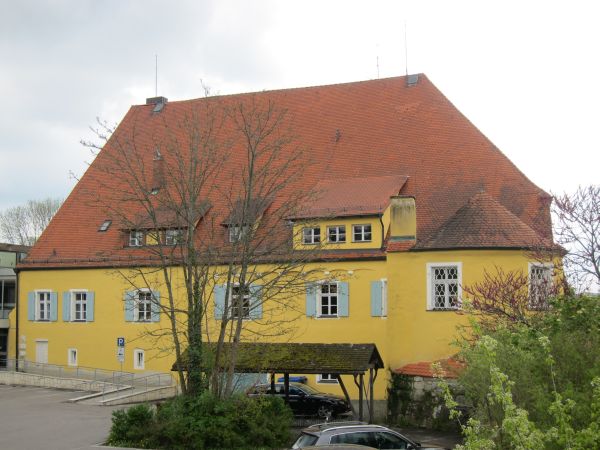 teilweise erhaltenes Schloss Kelheim (Herzogsschloss, Wittelsbacher Schloss) in Kelheim