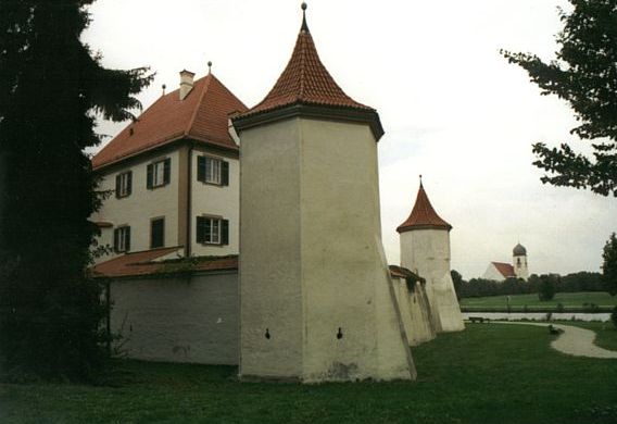 Schloss Blutenburg (Schloss Menzing, Menzingen, Plüdenberg) in München-Obermenzing