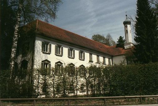 Schloss Hartmannsberg (Hademarsberg) in Bad Endorf-Hartmannsberg
