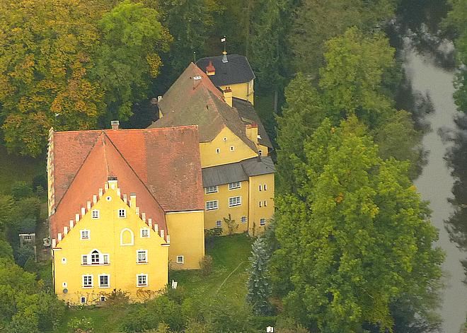 Schloss Rothenstadt (Hofmarksschloss) in Weiden-Rothenstadt