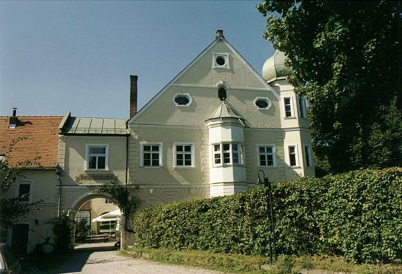 Schloss Hart