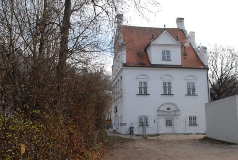 Schloss Ruffinischlösschen (Achdorf) (Hofmarksschloss Ruffinischlösschen) in Landshut-Achdorf