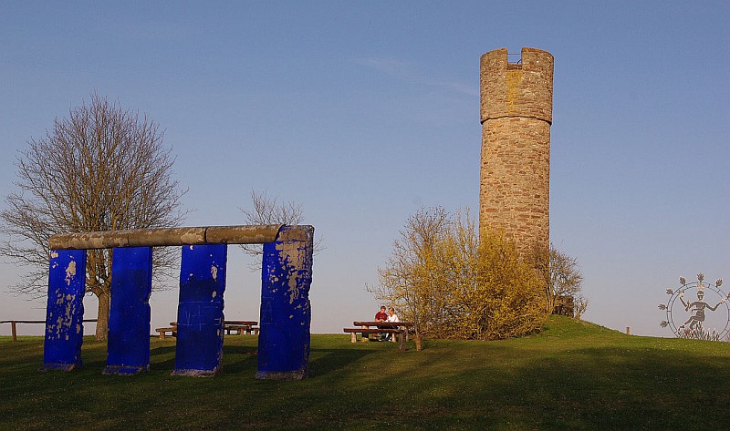 Wartenrest Dicker Turm (Niederlauer) in Niederlauer