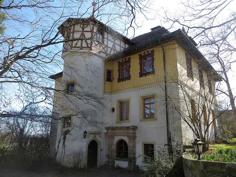Schloss Schottenstein (Mittleres Schloss) in Itzgrund-Schottenstein