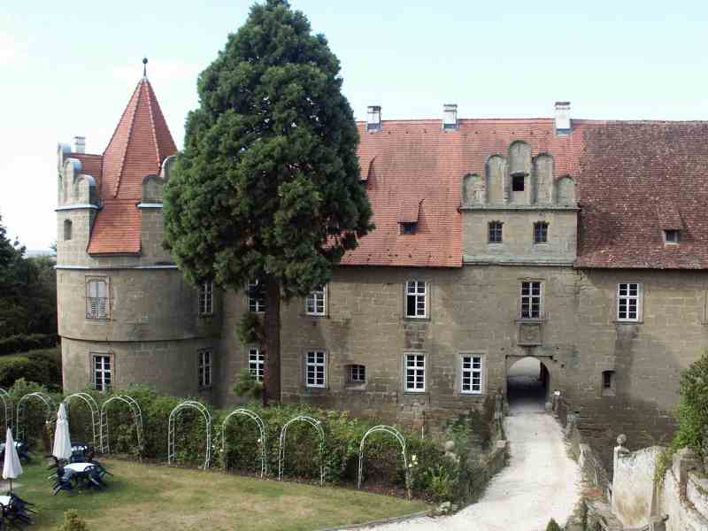Schloss Vorderfrankenberg (Frankenberg) in Weigenheim-Frankenberg