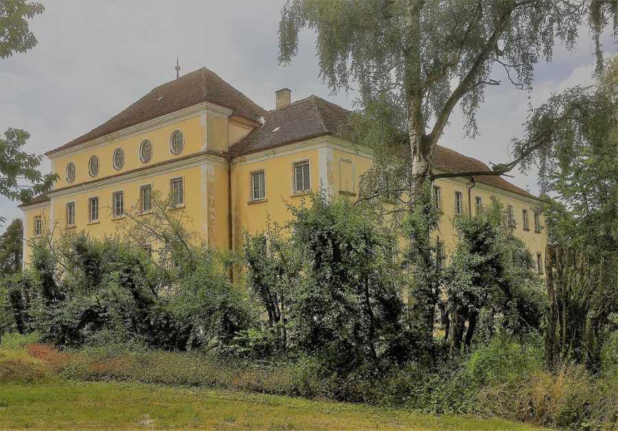 Schloss Mickhausen (Staudenschloss) in Mickhausen