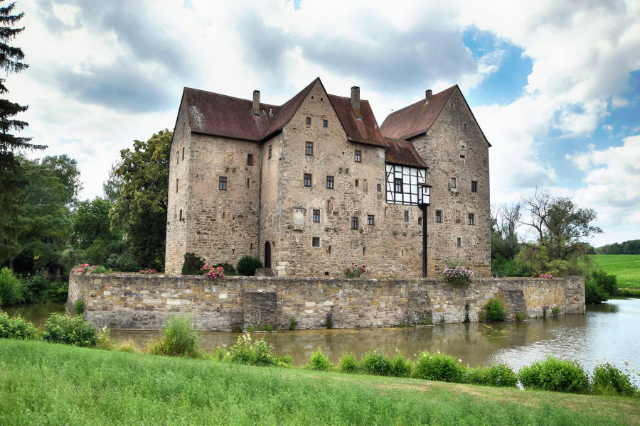 Schloss Brennhausen in Sulzdorf an der Lederhecke-Brennhausen