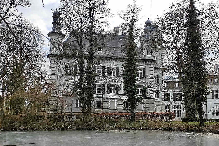 Schloss Au in der Hallertau