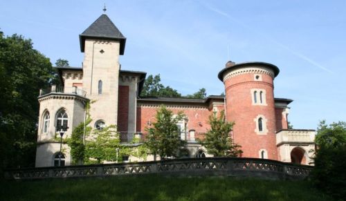 Schloss Falkenegg in Coburg-Neuses