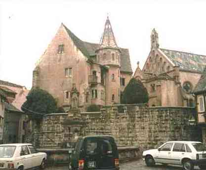 teilweise erhaltene Burg Eguisheim (Château d'Eguisheim) in Eguisheim