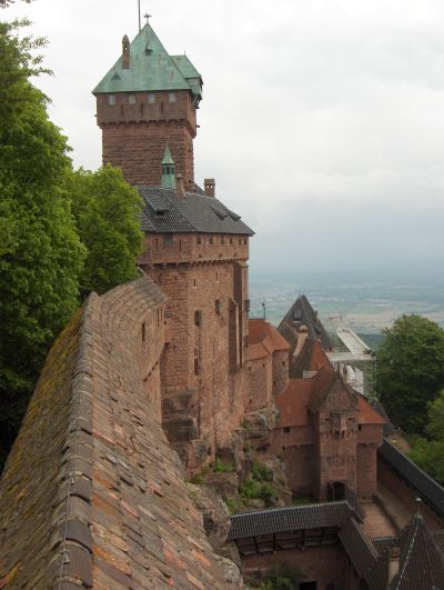 Burg Hohkönigsburg (Haut-Kœnigsbourg, Königsberg, Staufen, Staufenberg) in Orschwiller