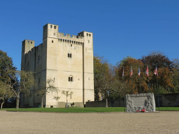 teilweise erhaltene Burg Chambois (Château de Chambois) in Chambois