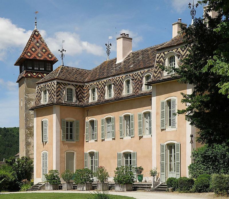 Schloss Monthelie (Château de Monthelie) in Monthelie
