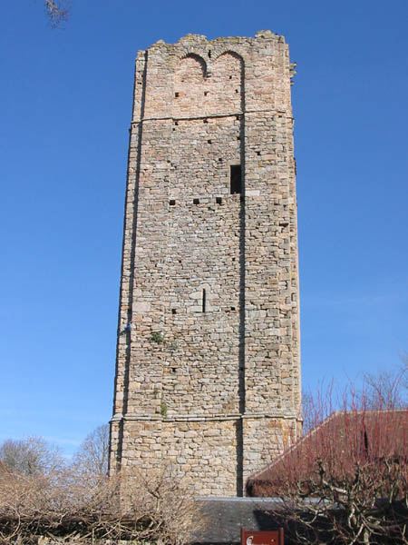 Burgruine Château-Chervix (Château-Chervix, La Tour) in Château-Chervix