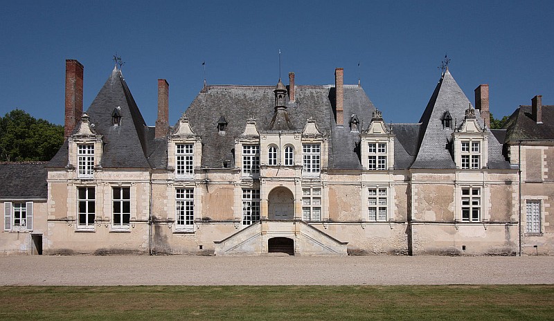 Schloss Villebourgeon (Château de Villebourgeon) in Neung-sur-Beuvron