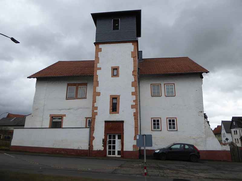 ehemalige Wasserburg Mittelburg (Bellersheim) (Mittelburg) in Hungen-Bellersheim
