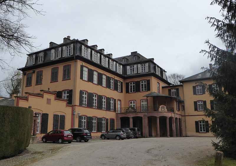 ehemalige Wasserburg und Schloss Assenheim in Niddatal-Assenheim