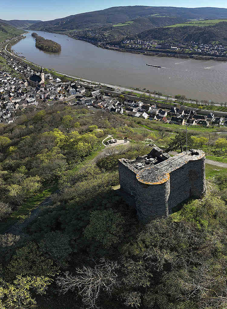 Burg Nollig (Nollich, Nolling, Wachte, Nillich) in Lorch