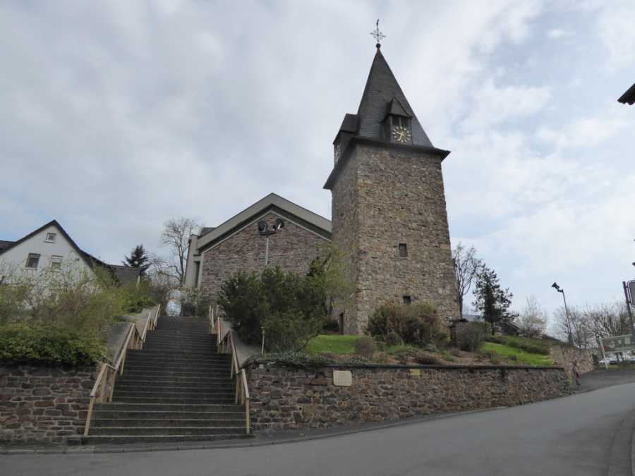 Wehrkirche Erbach (St. Mauritius) in Bad Camberg-Erbach