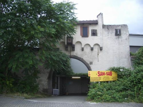 Schlossrest Riederhof (Riedhof) in Frankfurt (Main)