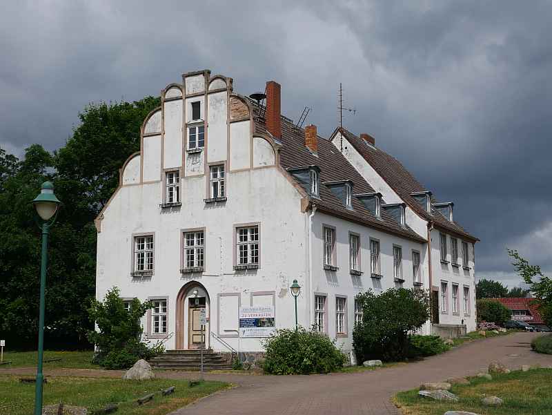 Gutshaus Ralswiek (Altes Gutshaus) in Ralswiek