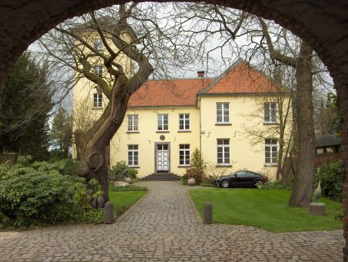 Adelssitz Linn