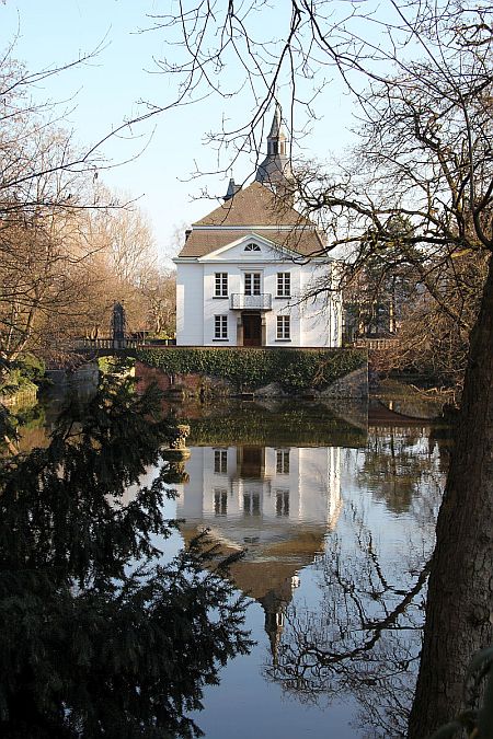 Wasserschloss Weißhaus