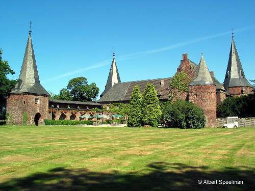 Schlossrest Haag in Geldern-Kapellen