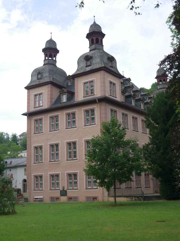 Villa Karlsburg (Vier-Türme-Haus, Haus zu den vier Türmen) in Bad Ems