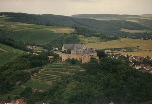 teilweise erhaltene Burg Ebernburg in Bad Münster am Stein-Ebernburg
